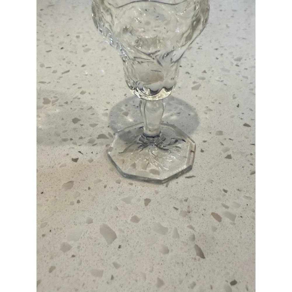 McKee Rock Crystal Clear Tiny 2 7/8